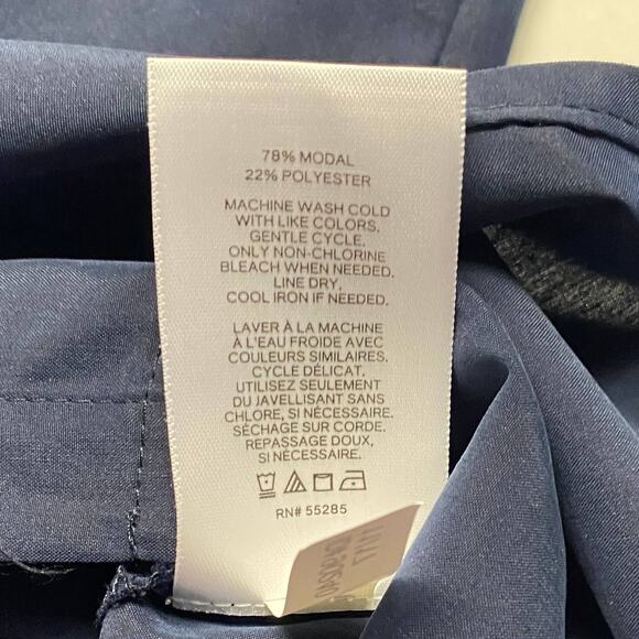 Express Button-Up Cotton Blend Shirt Women M Navy Blue White Embroidered Flowers - Picture 10 of 11